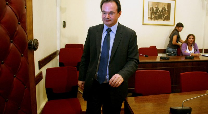 Απολογήθηκε εν κρυπτώ ο πρώην υπουργός Οικονομικών Γ. Παπακωνσταντίνου