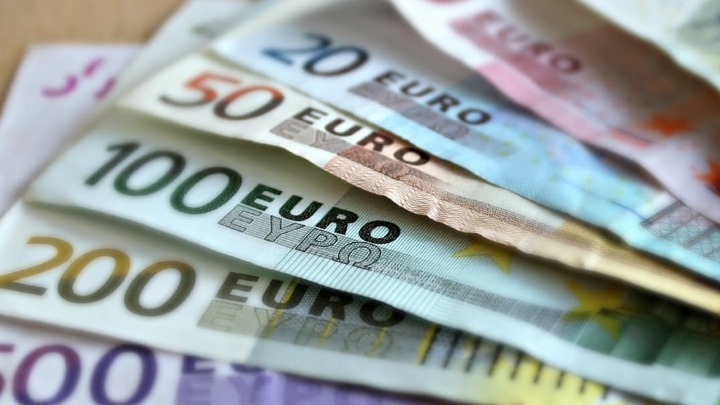 Υπουργείο Εργασίας: Πληρωμές 90,3 εκατ. ευρώ σε 141.000 δικαιούχους την εβδομάδα 18-22 Οκτωβρίου