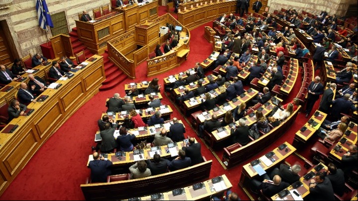 Βουλή: Τροπολογία Παράτασης ρυθμίσεων για την αντιμετώπιση της διασποράς του νέου κορωνοϊού