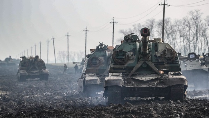 Ουκρανία: Μάχες σε όλη τη χώρα – Πυρά στο κέντρο του Κιέβου, μάχες στα περίχωρα